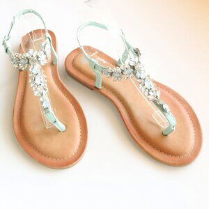 GC Shoes Daisy Mint Crystal Embellishment Strappy Thong Flat Summer Sandals 9.5
